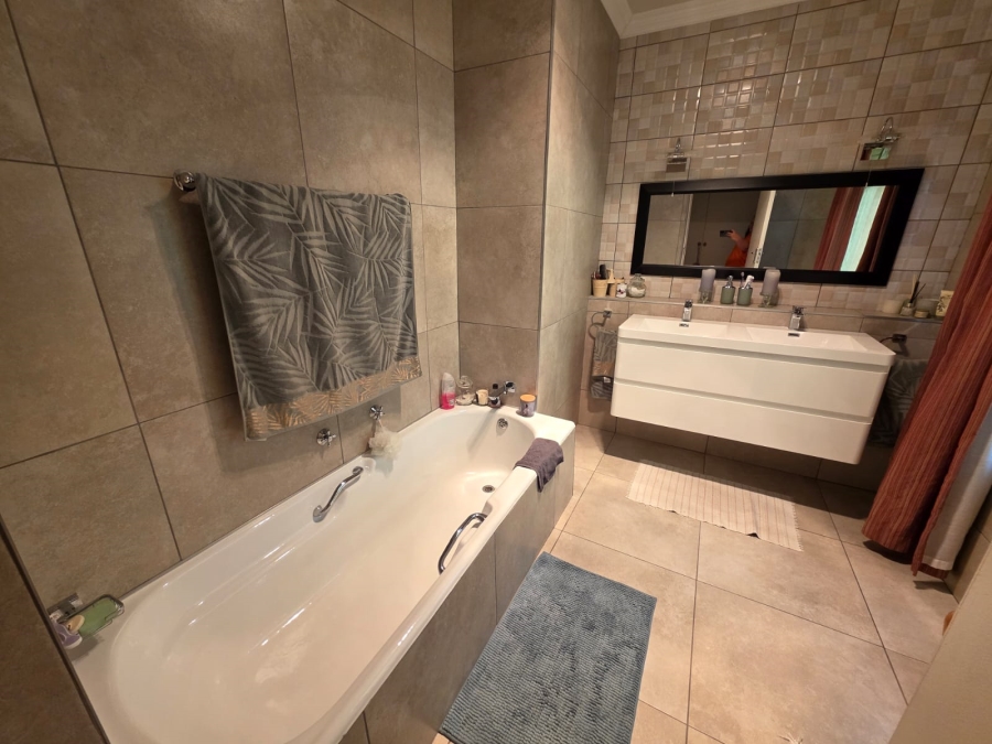 3 Bedroom Property for Sale in Vaalpark Free State